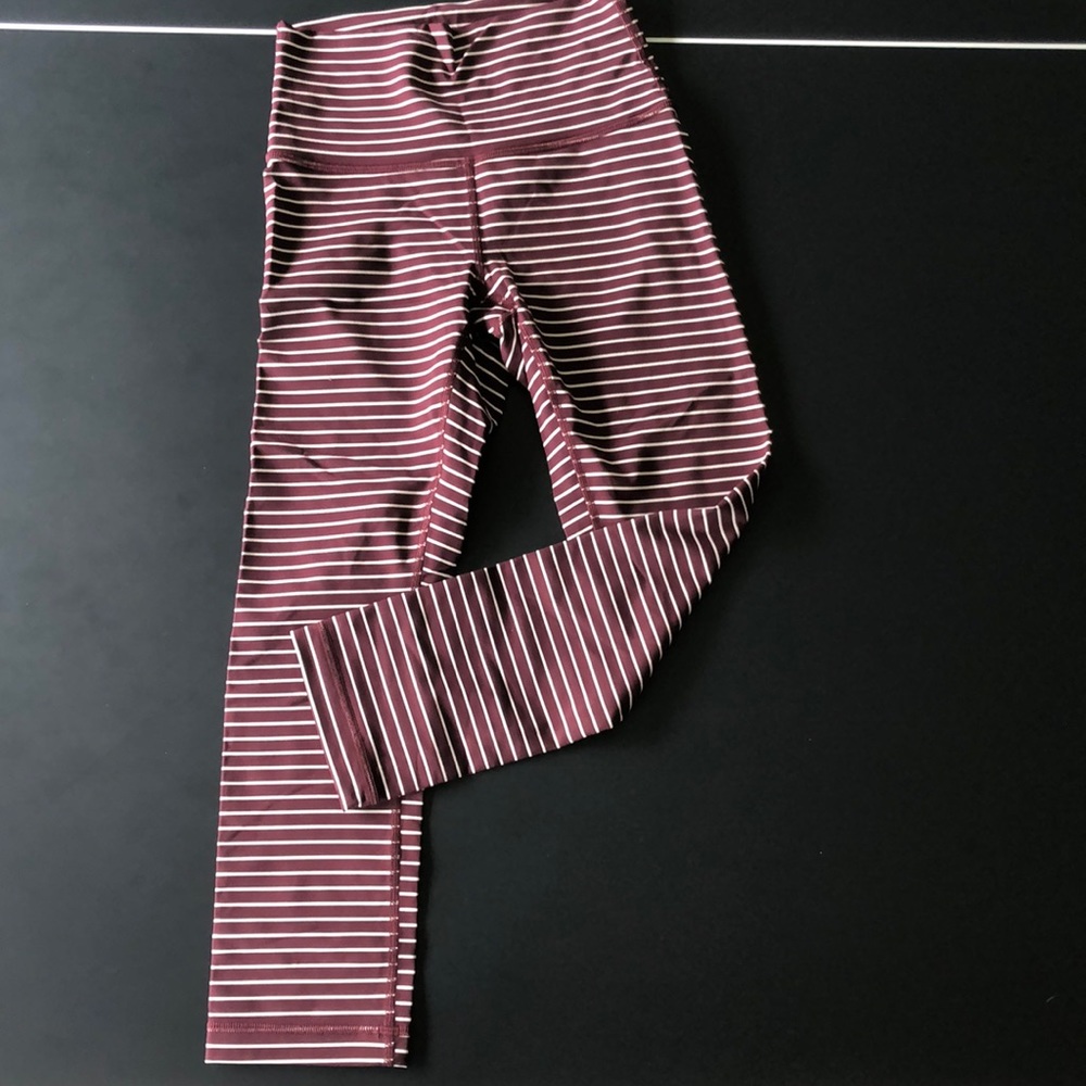Lululemon Athletica cropped leggings